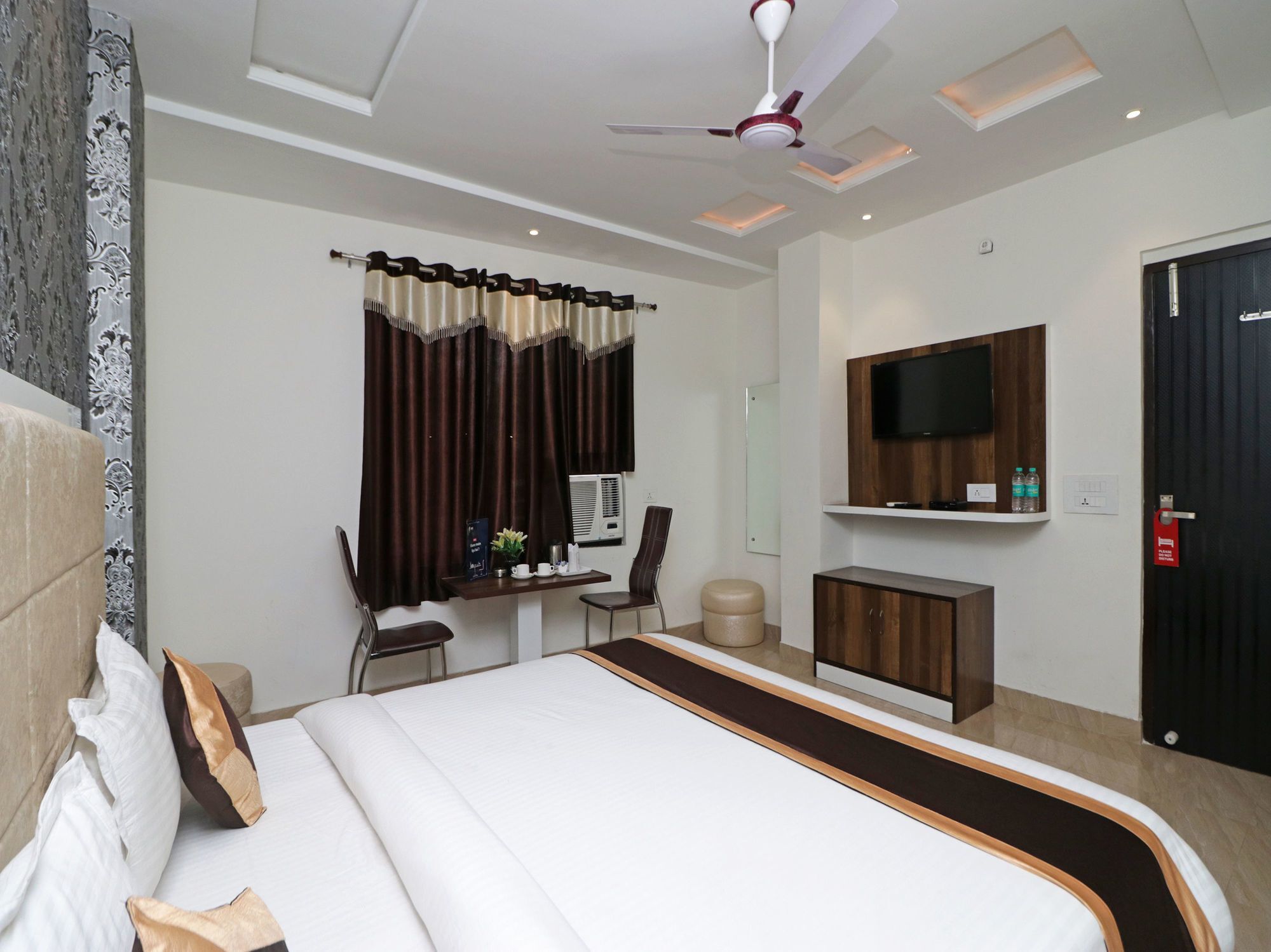 Hotel O Jalsa Tājganj Exteriér fotografie