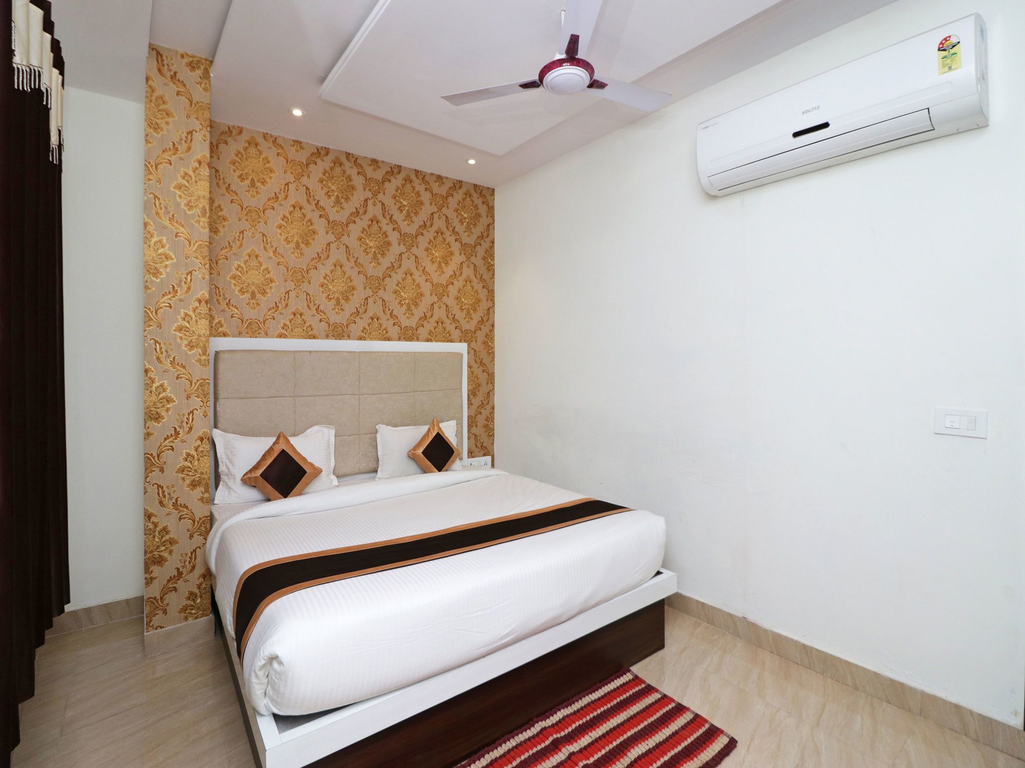 Hotel O Jalsa Tājganj Exteriér fotografie